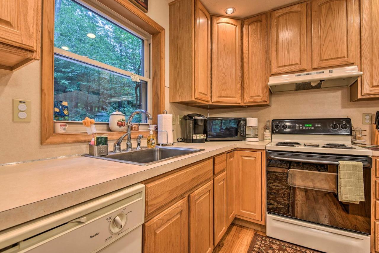 Pocono Mountain Home With 3 Community Lakes! Gouldsboro Zewnętrze zdjęcie